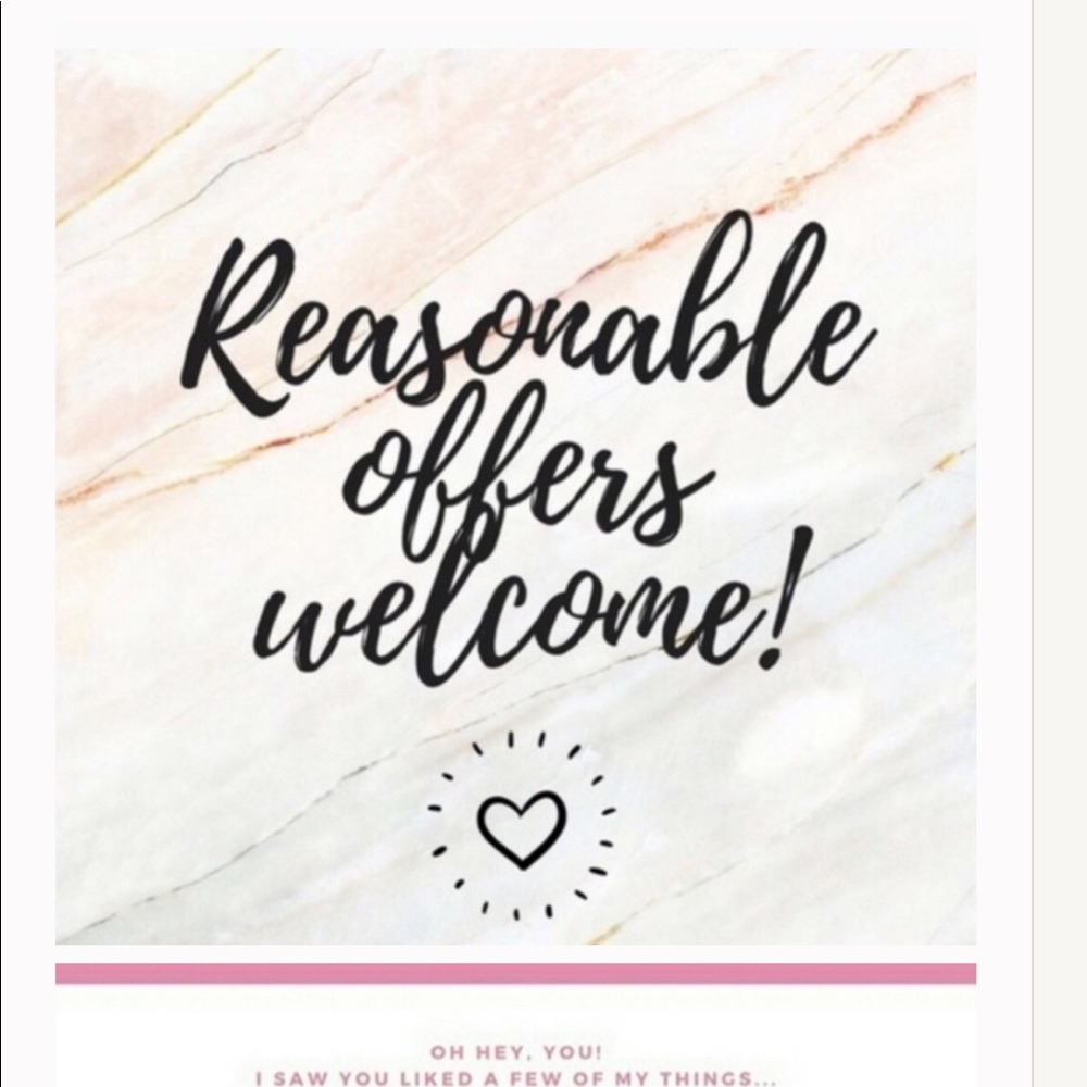 Bundle for discounts!👚